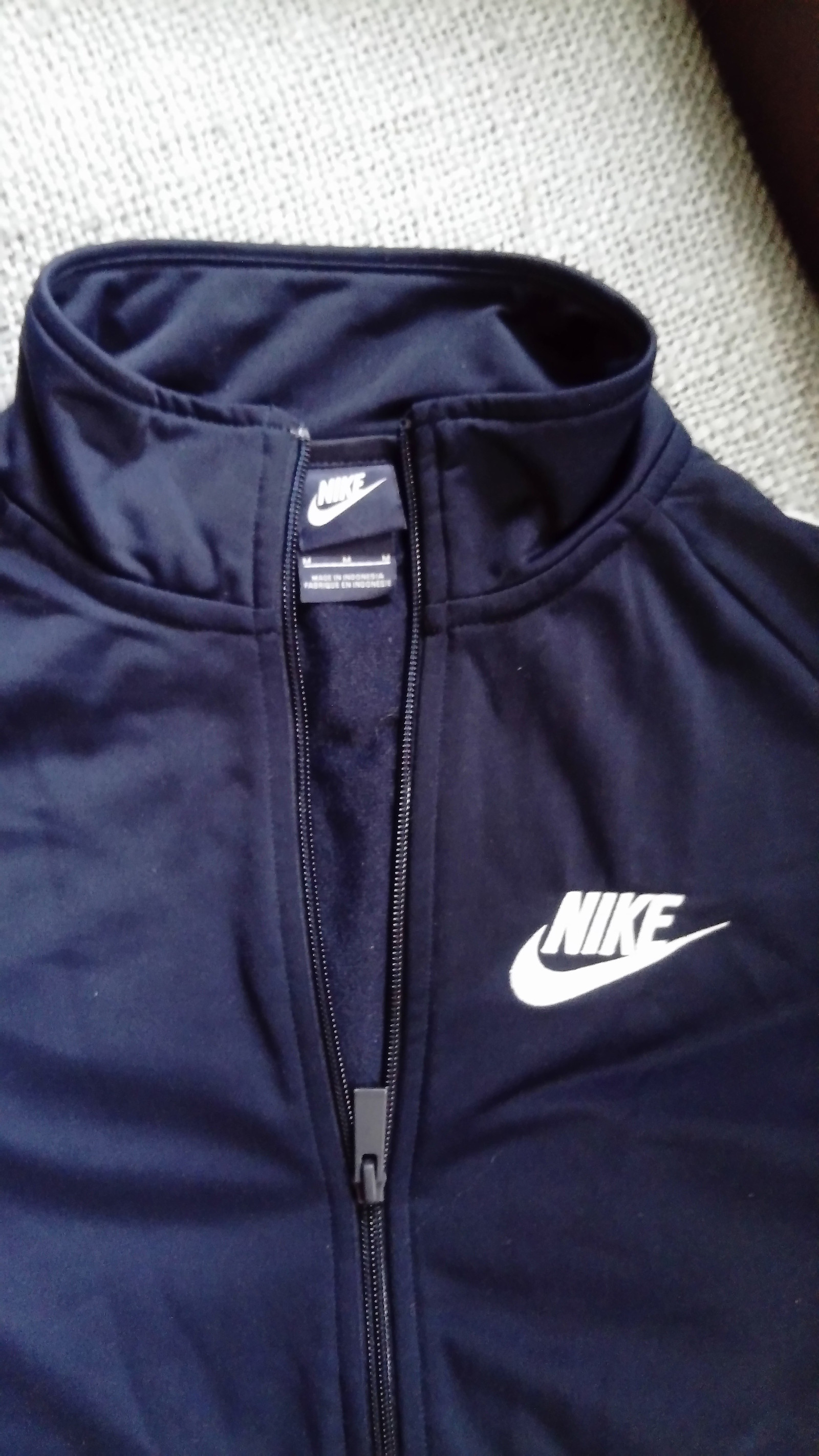 Nike Jakke, str. M. | FINN.no Kjempe fin nike jakke | FINN.no