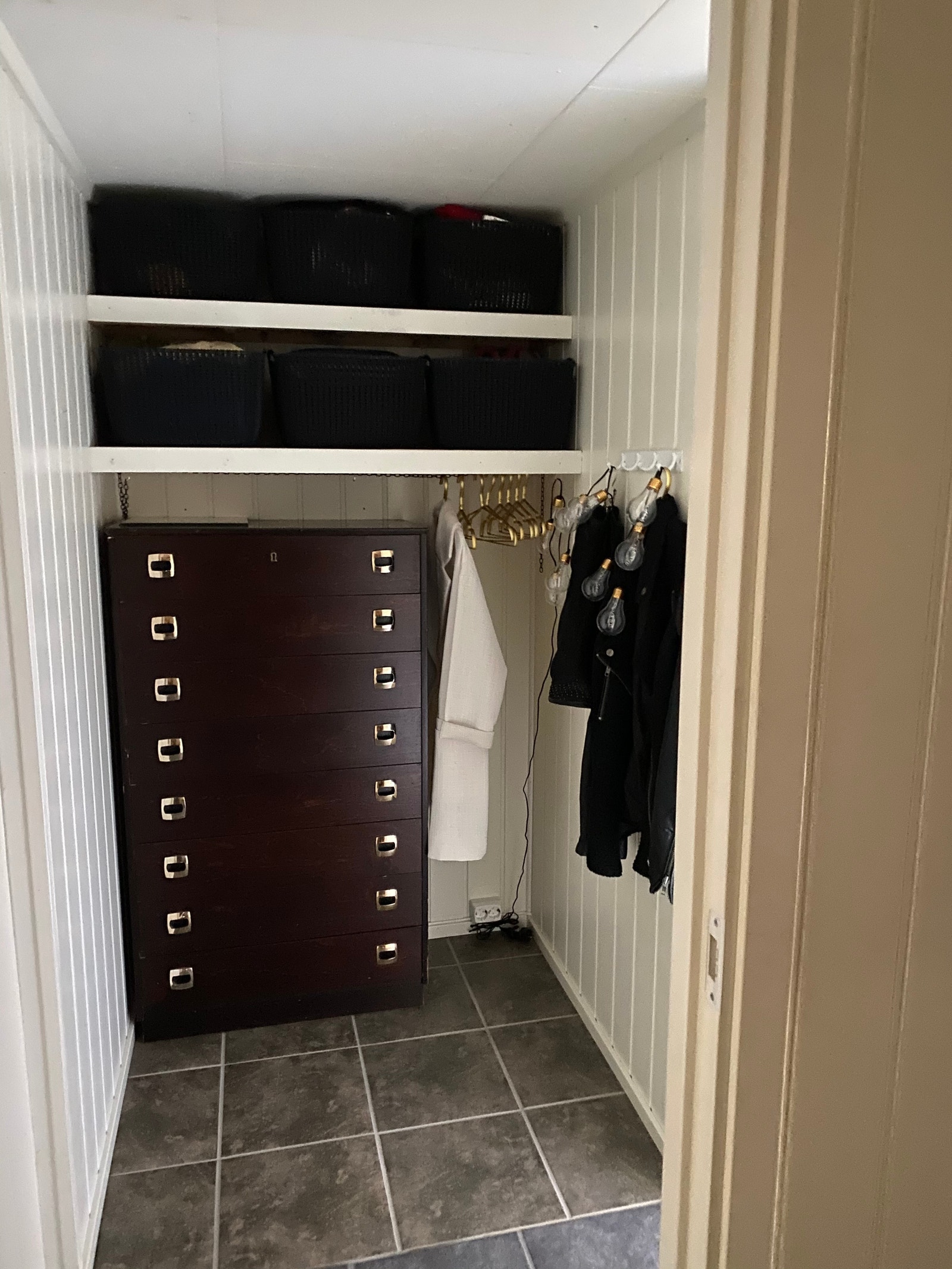 Soverom 6 i kjeller Galleribilde