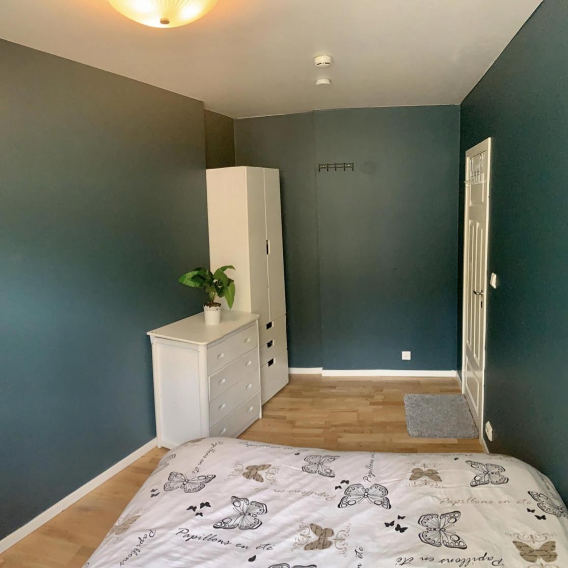 Med god plass for skap og oppbevaring Galleribilde