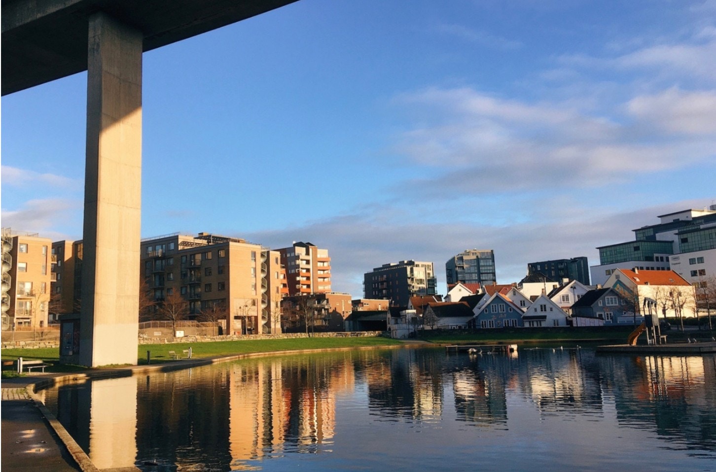 Badedammen Galleribilde