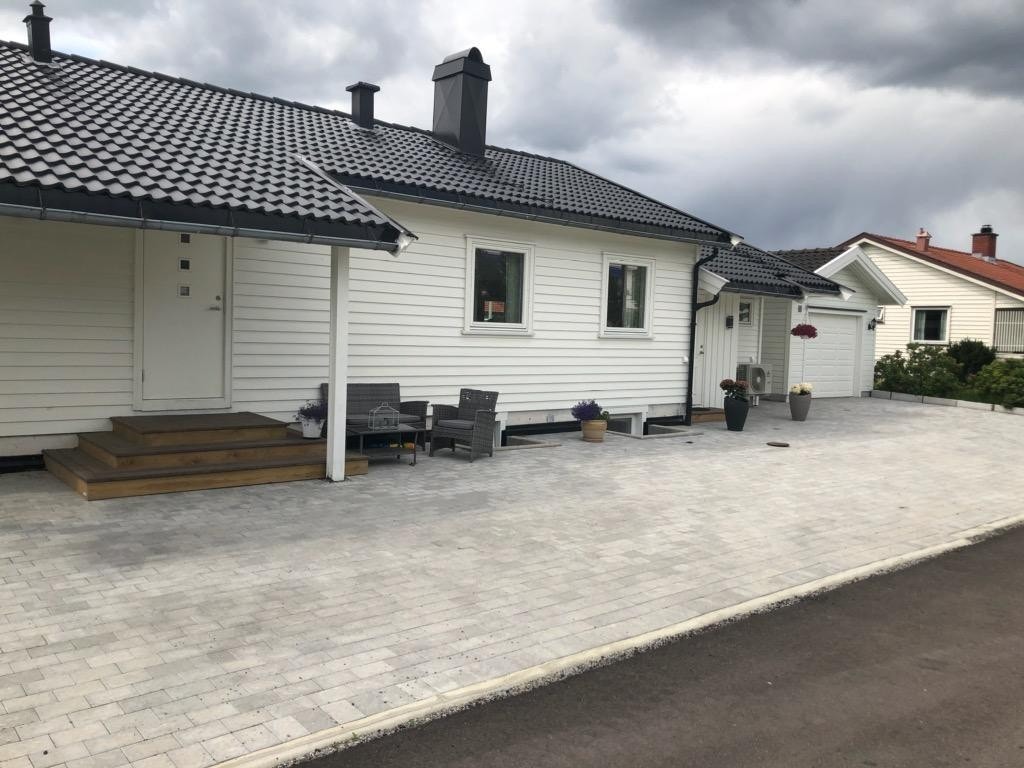 Gårdsplass Galleribilde