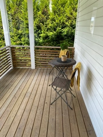 Terrasse med utgang til hage Galleribilde