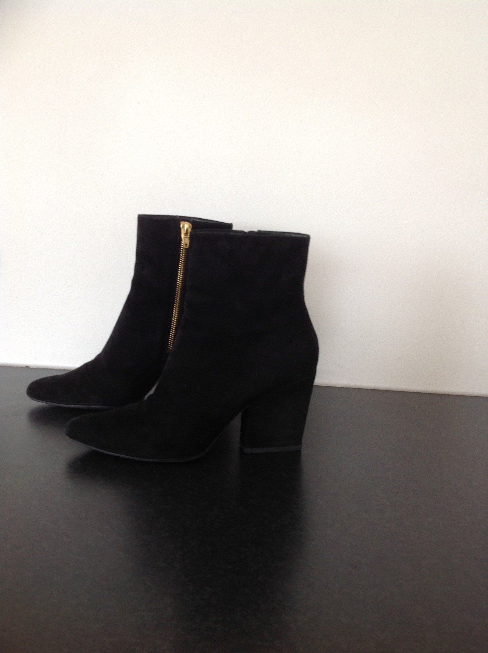 Alexander wang skoletter | FINN.no Alexander Wang støvletter semsket svart, str 38 | FINN.no
