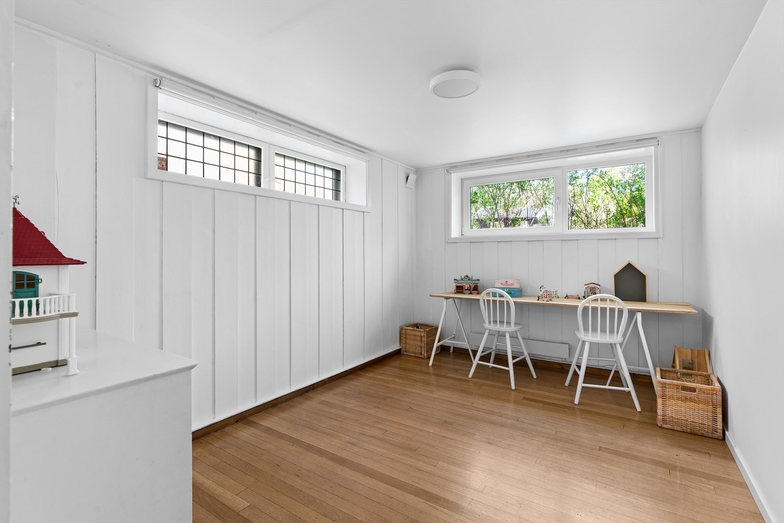 Soverom 2 (umøblert) med inngang fra kjøkken Galleribilde