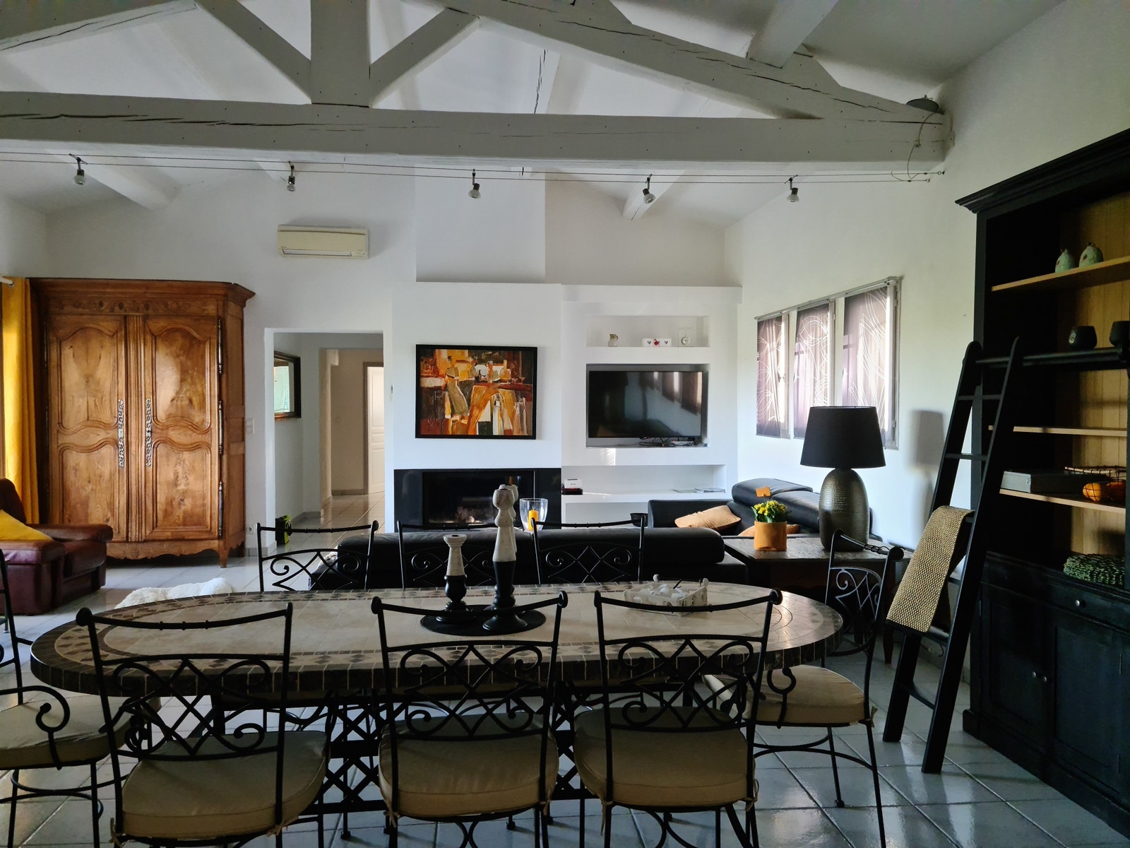 Stuen med ny spiseavdeling Galleribilde