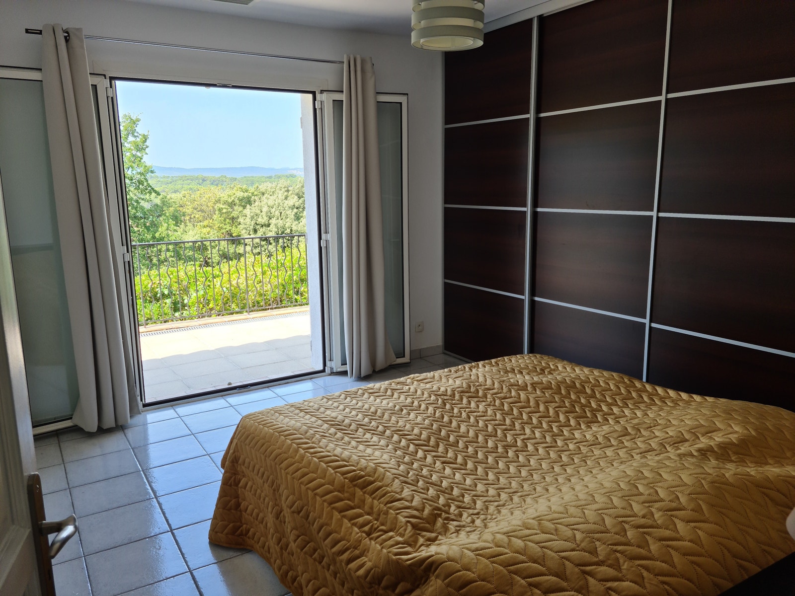 Soverom i huset Galleribilde