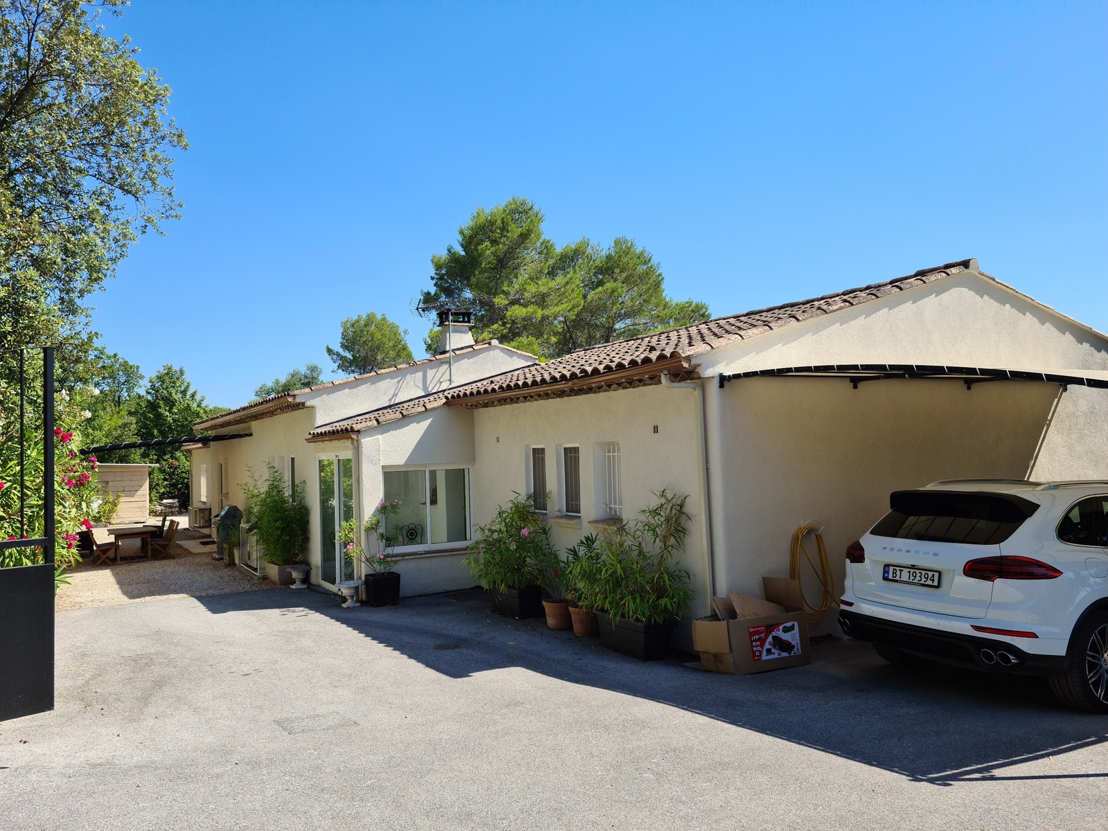 Baksiden av huset Galleribilde