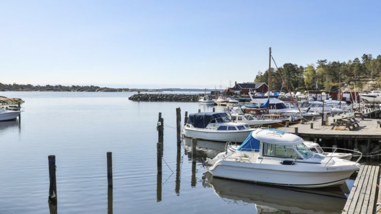 Viker Båthavn - fem min unna på sykkel Galleribilde