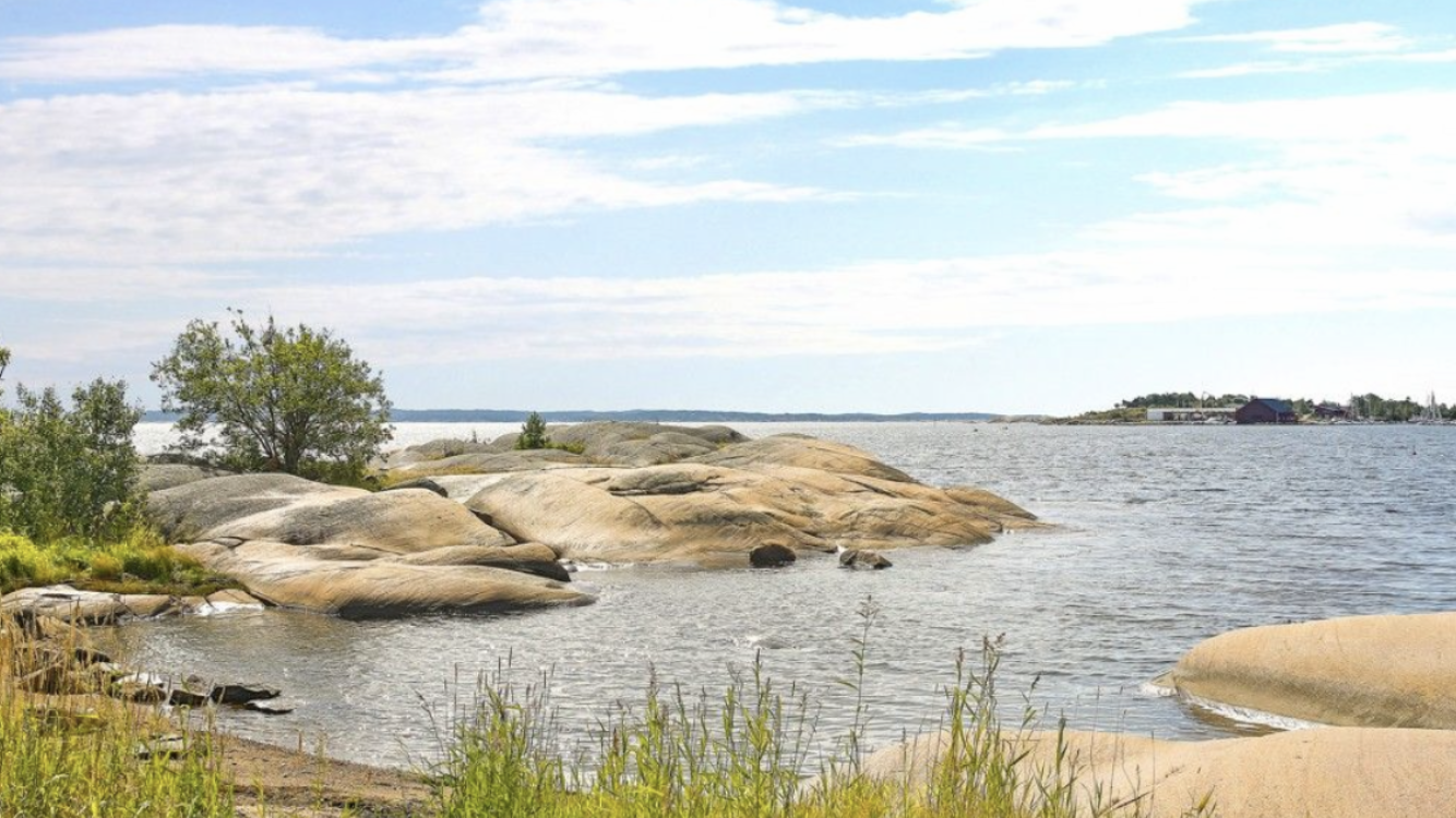 Faratangen - strand fem min unna med sykkel Galleribilde