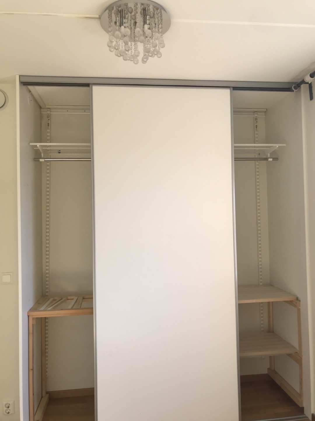 Skap på soverom Galleribilde