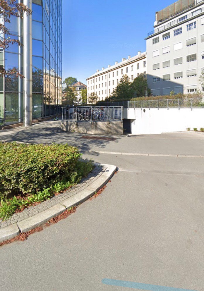 Innkjøring til parkeringsanlegg fra Munkedamsveien Galleribilde