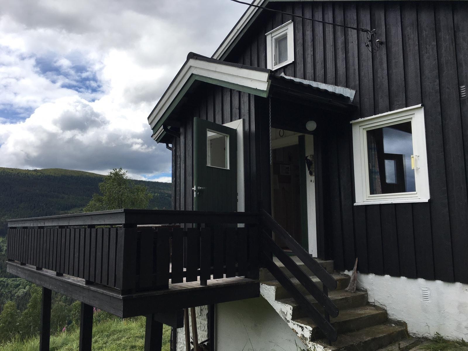 Mot vest Galleribilde