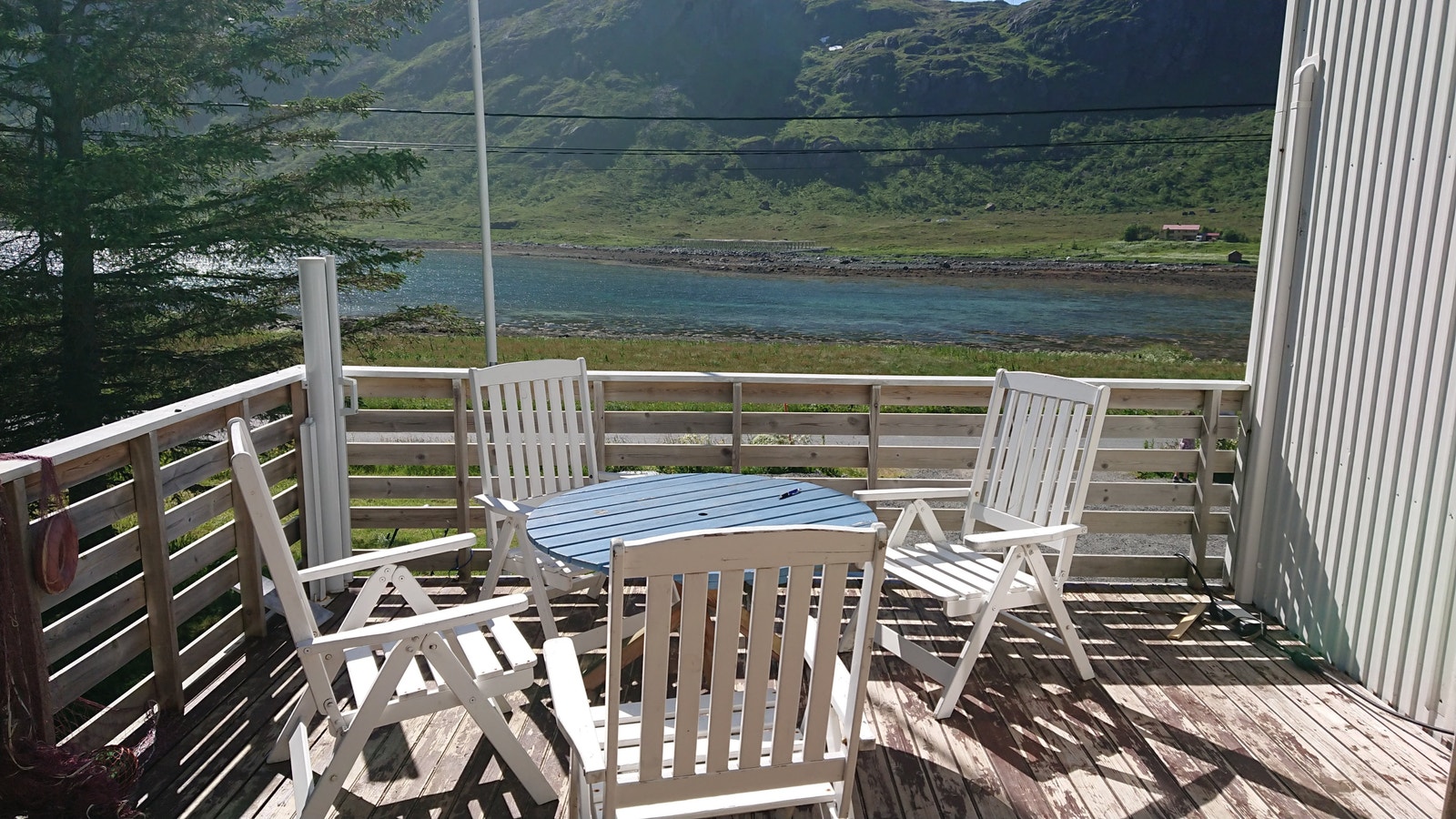 terrasse og fjorden Galleribilde