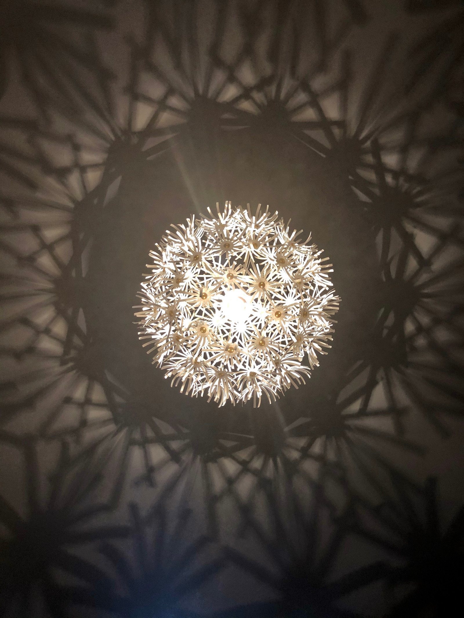 Fin IKEA Maskros taklampe selges | FINN.no Maskros lampe stor modell | FINN.no