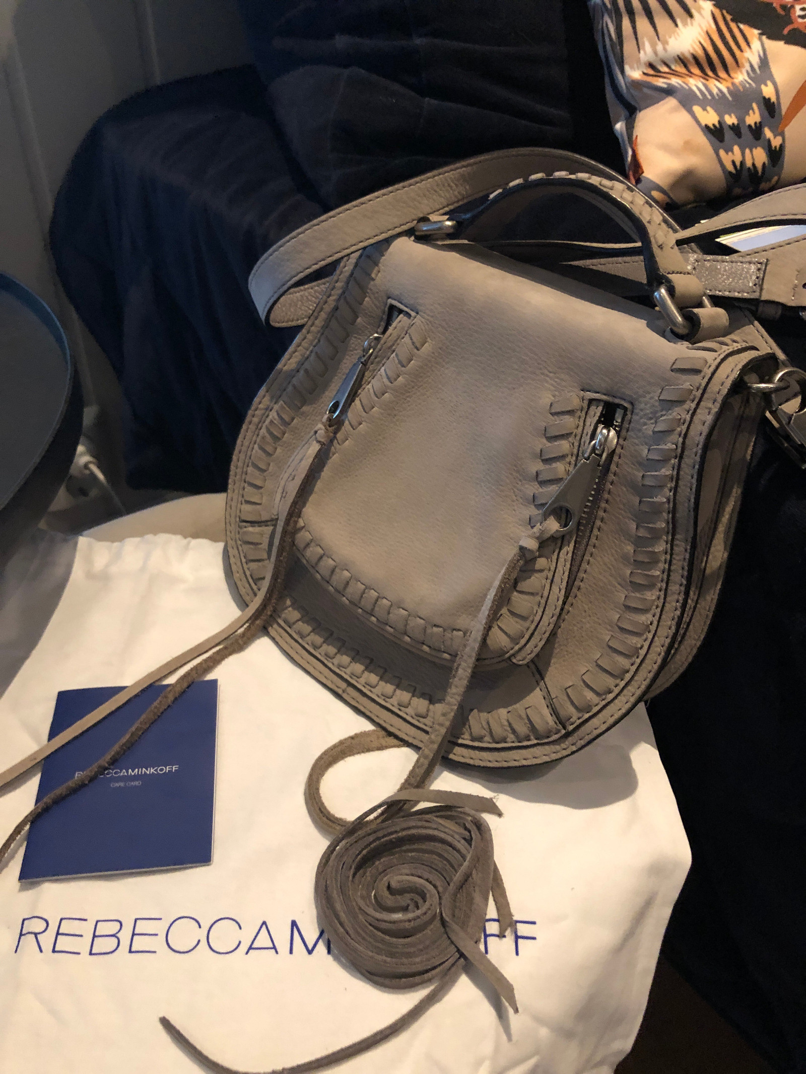 Semsket veske fra Rebecca Minkoff | FINN.no NY DANIEL RAY VESKE 40 x 24 CM | FINN.no