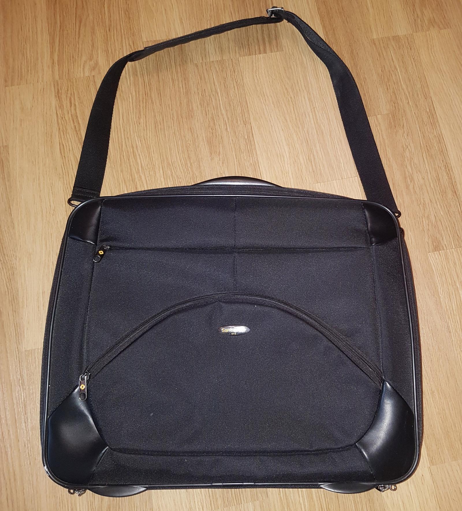 Laptop veske SAMSONITE | FINN.no Samsonite veske | FINN.no