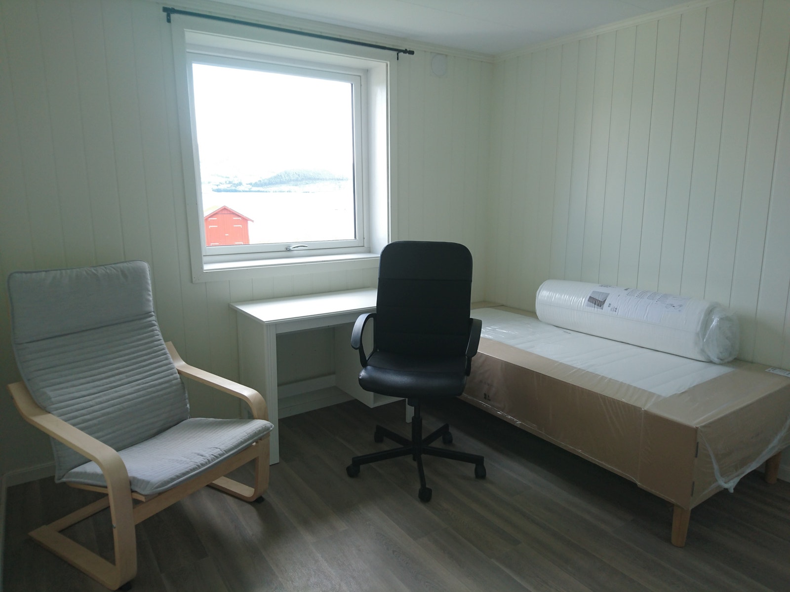 Rom 4: 9 m2 , UTLEID Galleribilde