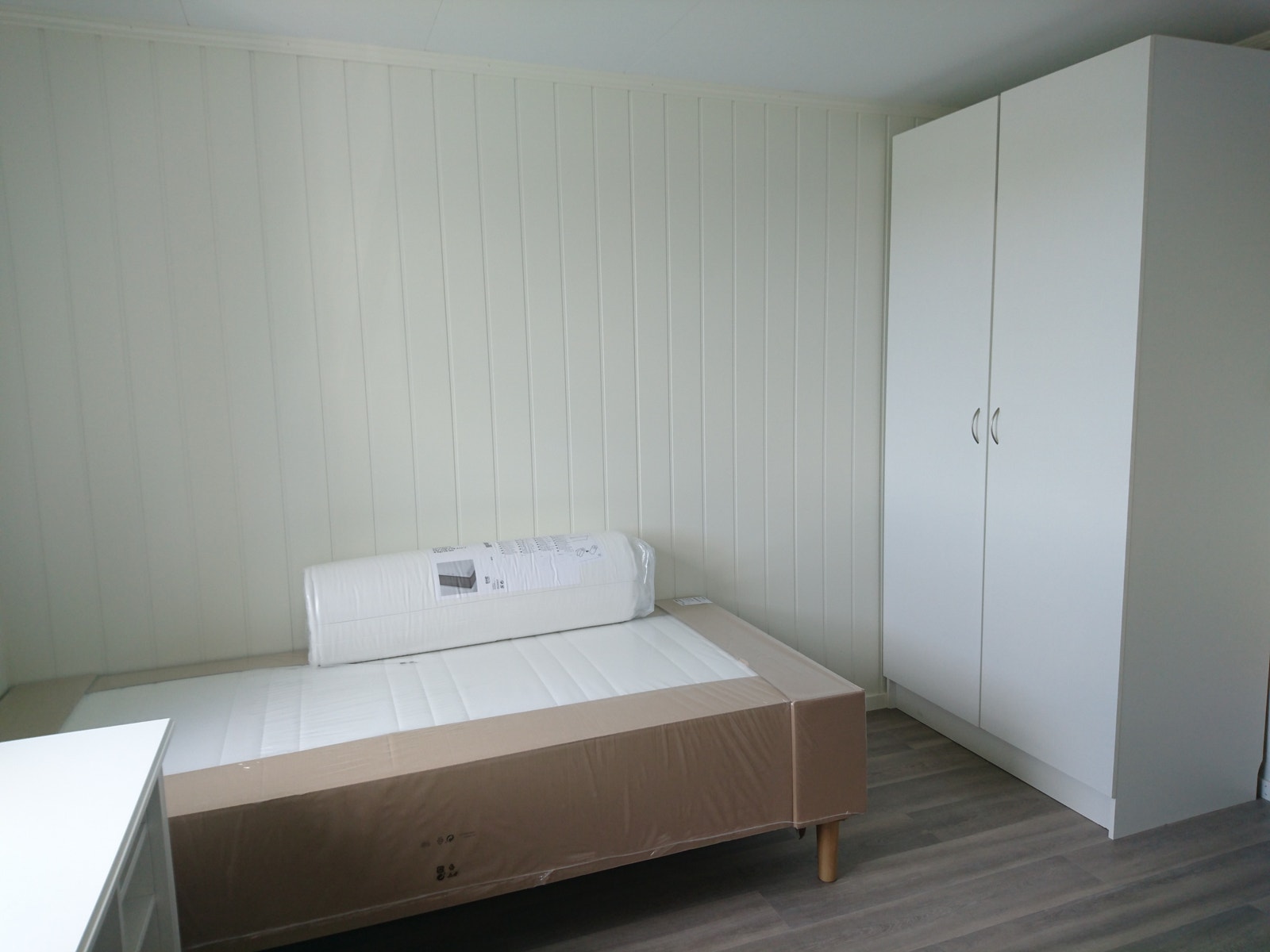 Rom 4: UTLEID Galleribilde