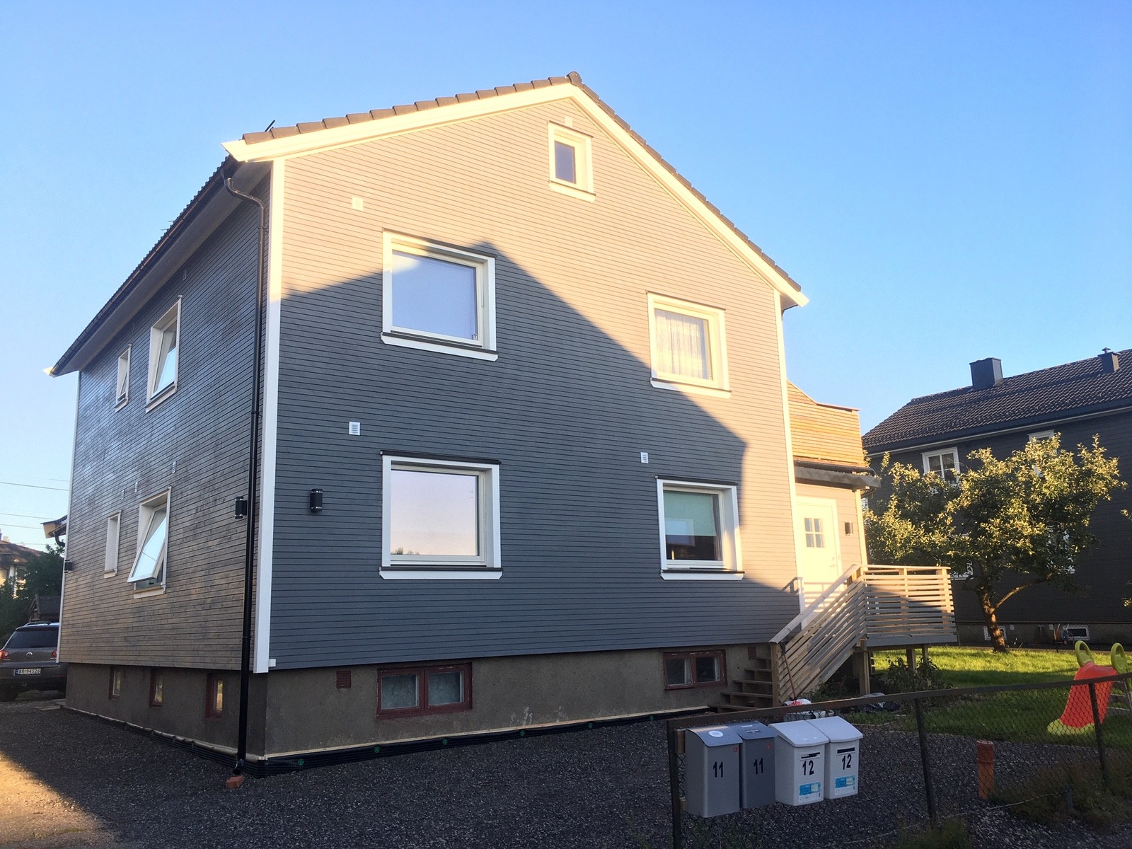 Parkeringsplass ved siden av inngang Galleribilde