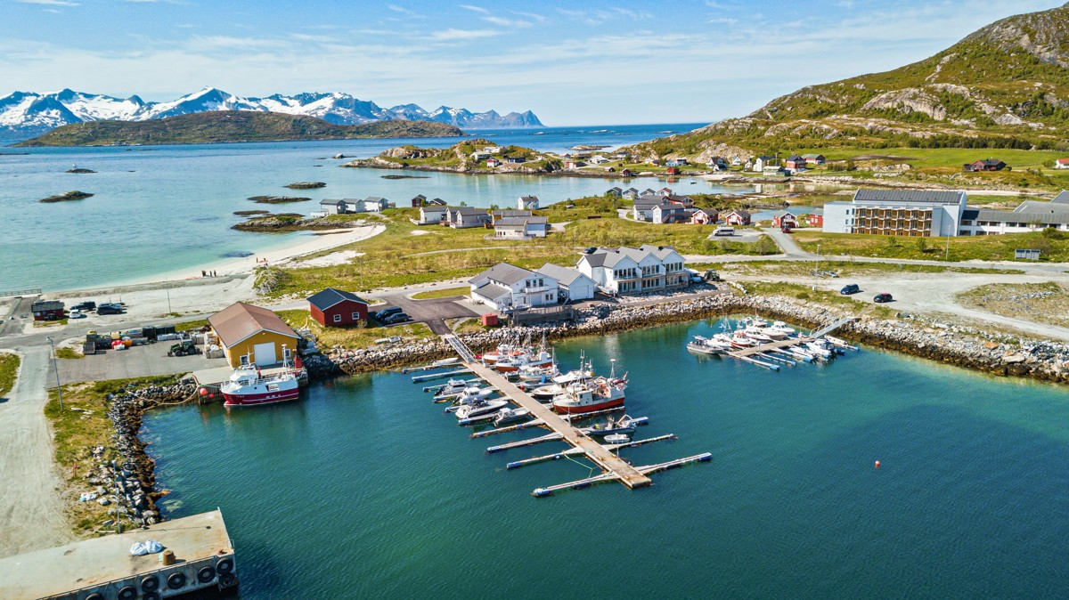 Marina / bryggeanlegg noen 100 meter fra hytta