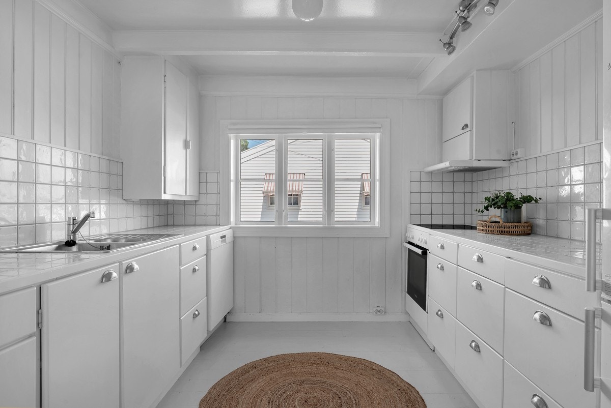 kjøkken i sjarmerende sørlandsstil Galleribilde