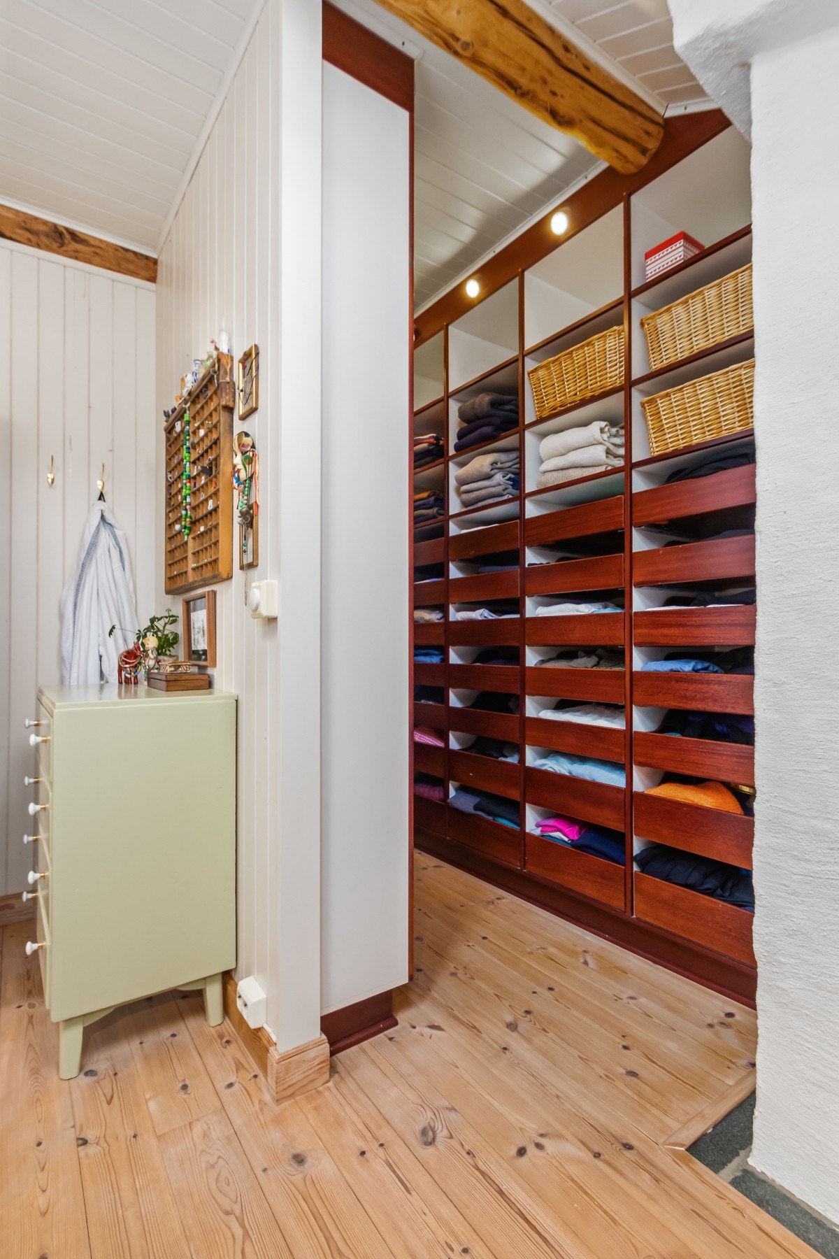 Walk in garderobe. Galleribilde