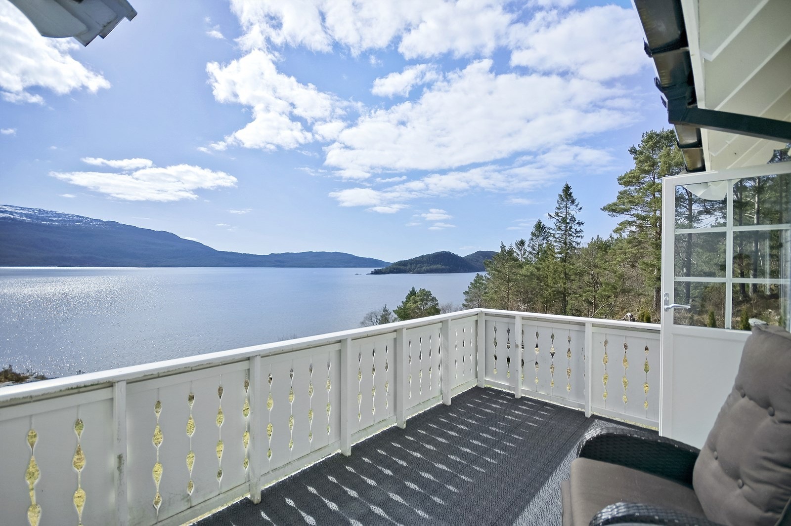 Skjermet og beroligende uteplass Galleribilde