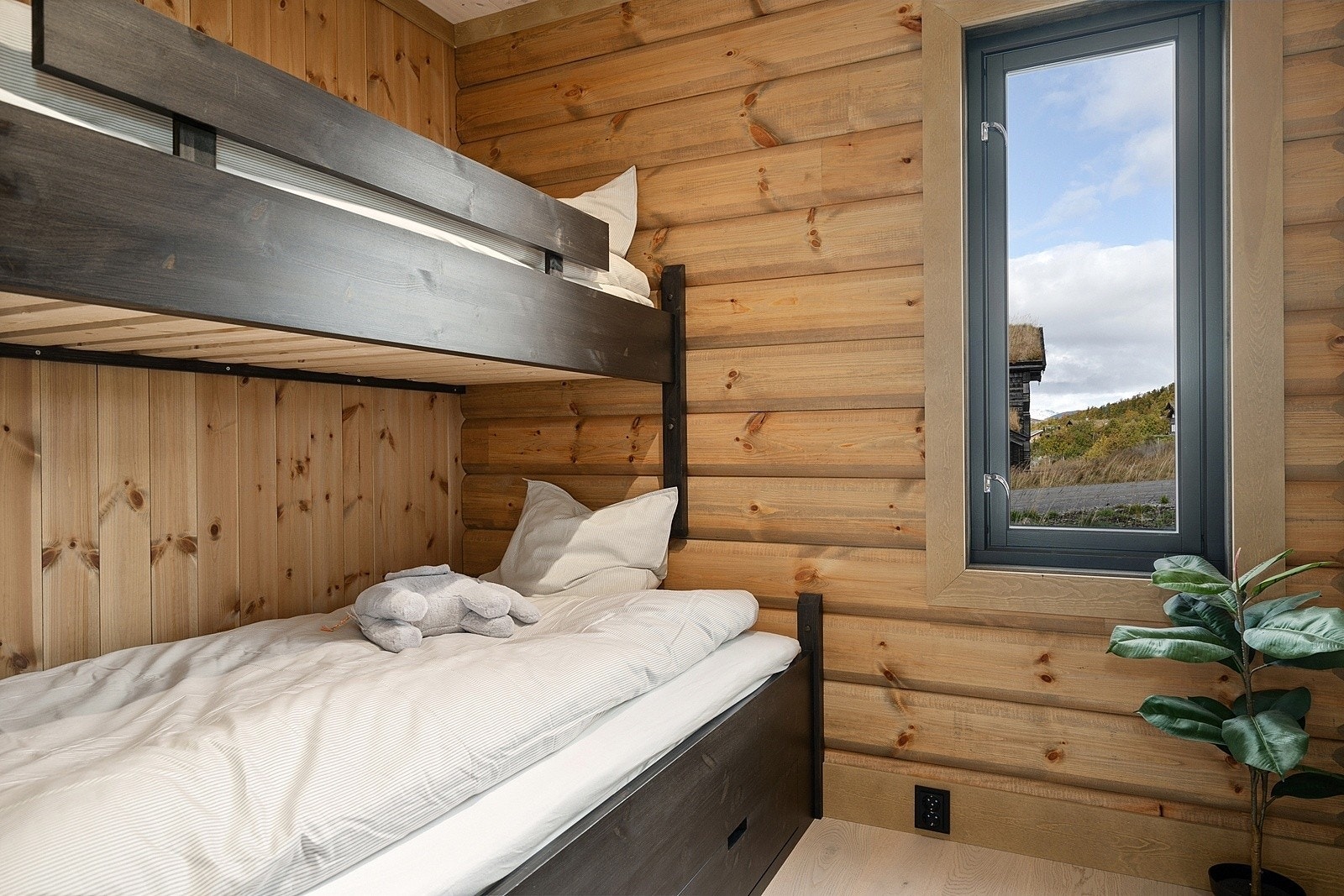 Soverom 3: Med standard 1,2m familiehøye. (illustrasjonsbilde) Merk: Soverom 2 og 3 er ulike på de 2 planløsningene. Galleribilde