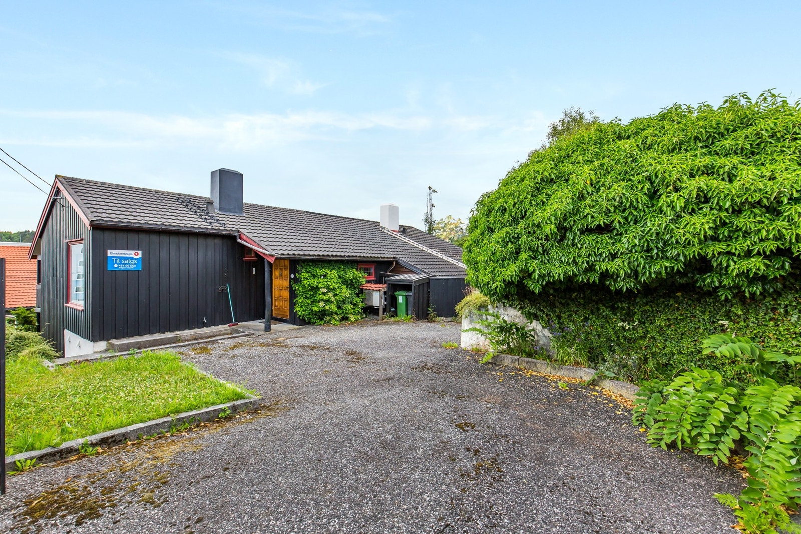 Halvpart tomannsbolig med god beliggenhet og utsikt! Galleribilde