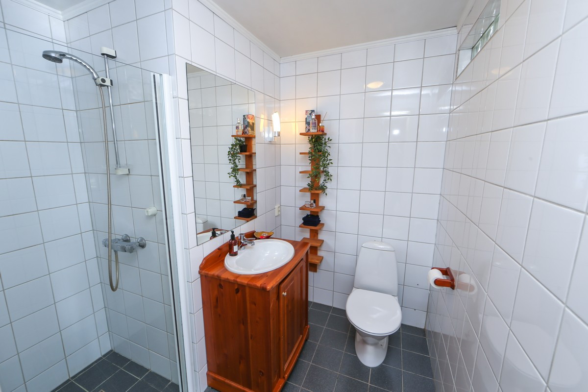 Komplett flislagt bad i 2.etasje