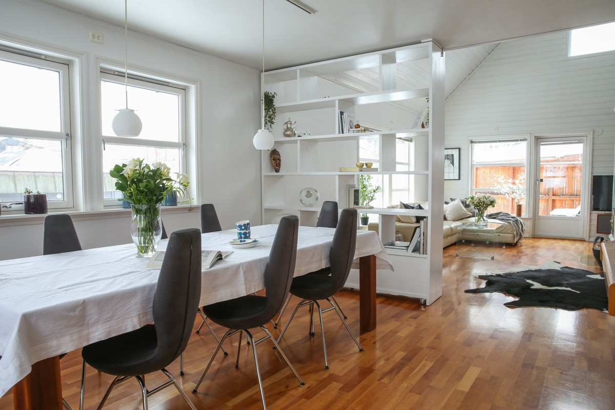 Her er det god plass til familien rundt spisebordet