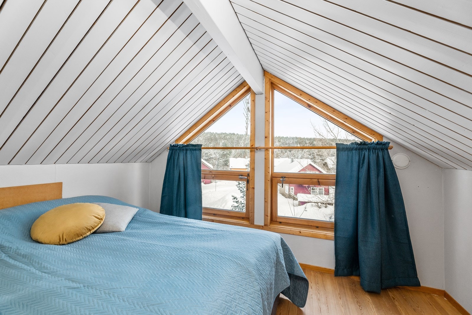 Soverom på hems Galleribilde