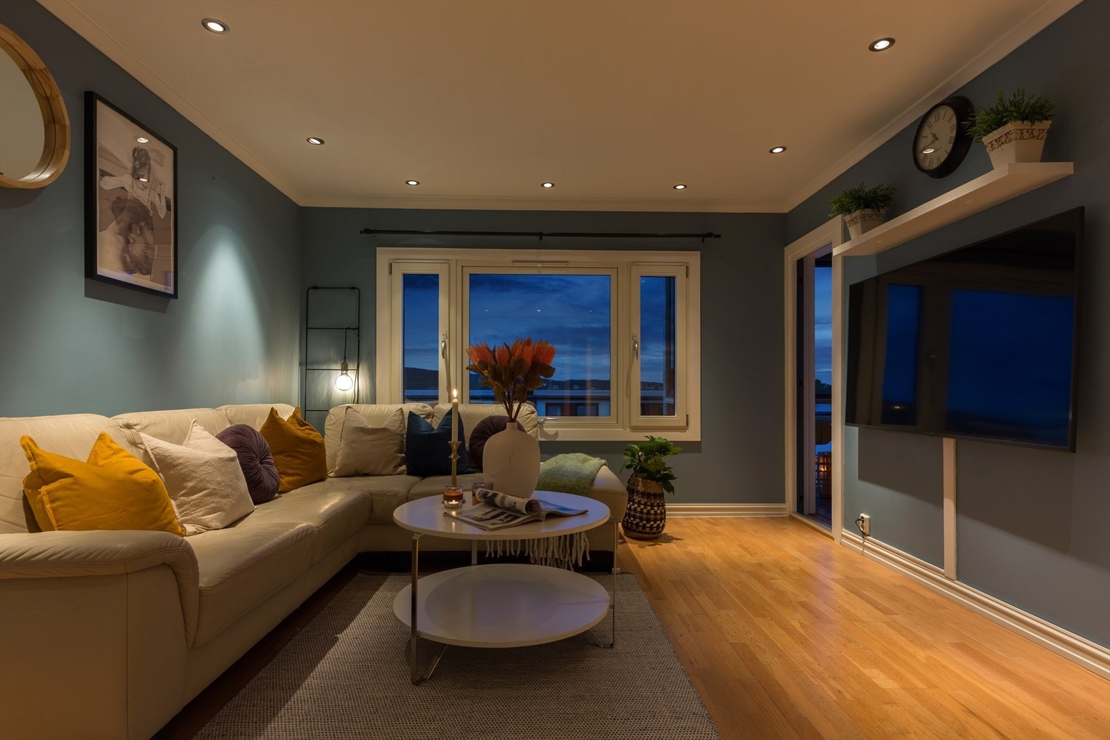 Kveldsstemning av stuen Galleribilde