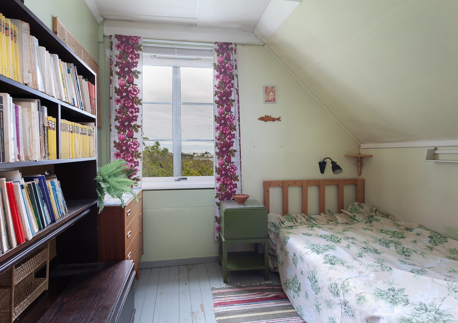 Soverom på loftet. Galleribilde