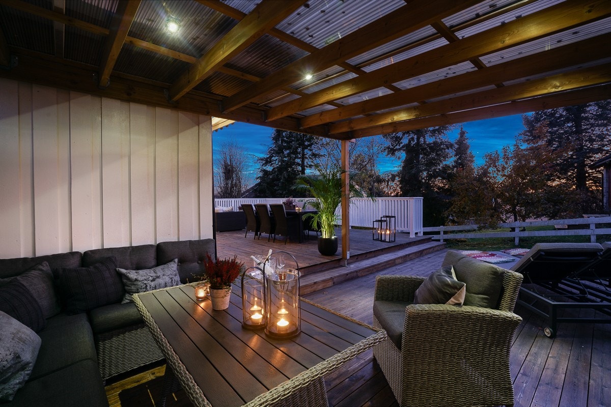 Fantastisk flott stor terrasse med store muligheter for mange fine grillkvelder. Galleribilde