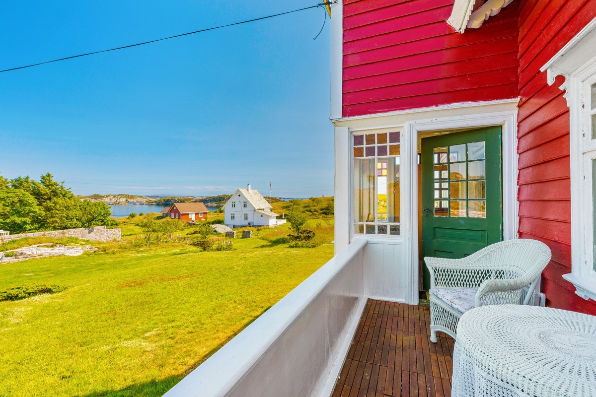 - Utgang til frokost-terrassen hvor du kan nyte morgensolen - Galleribilde