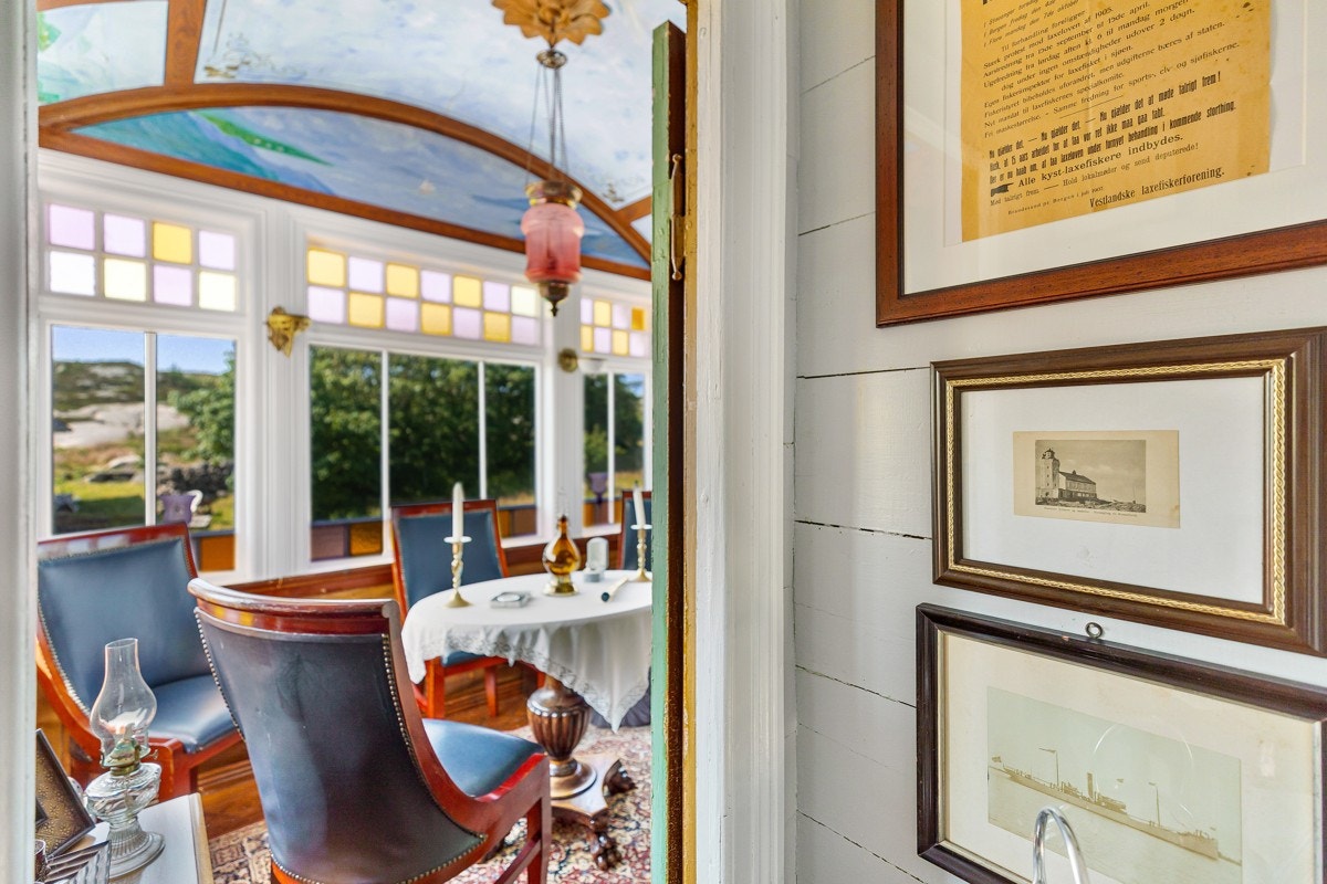 - Et rom med praktfulle detaljer. Legg merke til kunsten i taket - Galleribilde