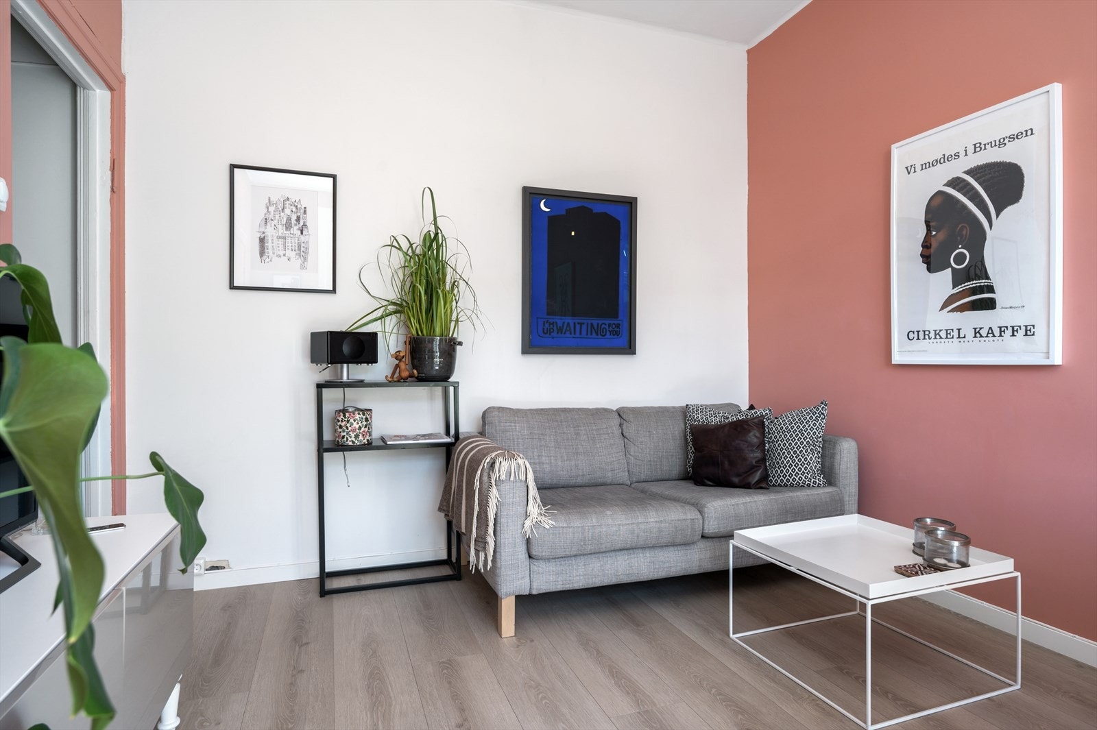 Hyggelig sone for sofaseksjon Galleribilde