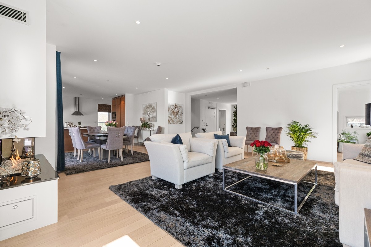 Alle rom i leiligheten har gulvarme, noe som vil sikre en behagelig temperatur til enhver tid. Galleribilde