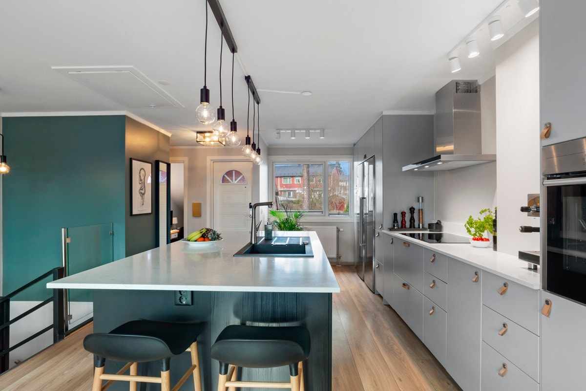 Nydelig rehabiliter/pusset opp rekkehus med nydelige detaljer Galleribilde