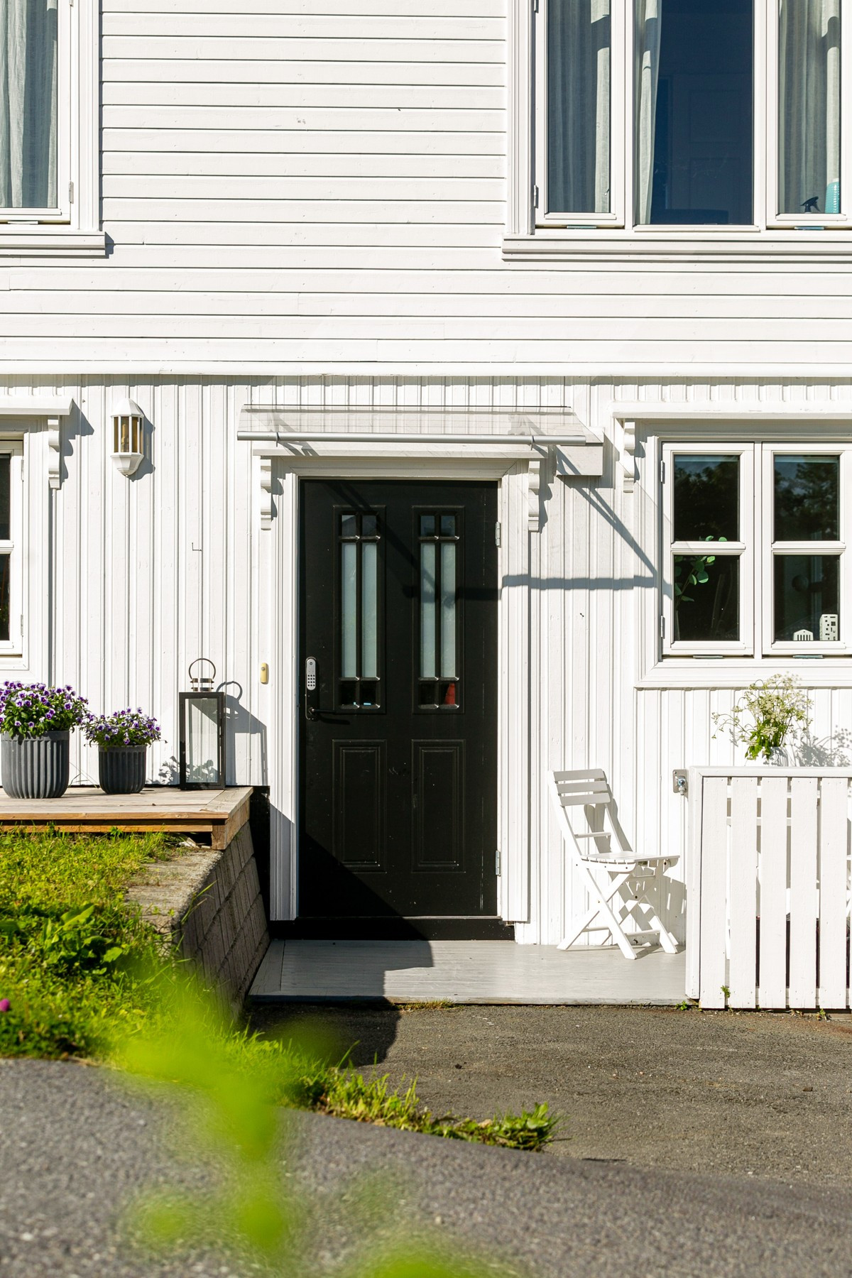 Ytterdør er montert ny i 2016