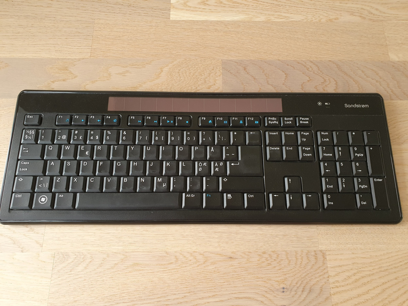Sandstrøm trådløst tastatur | FINN.no Sandstrøm trådløst tastatur | FINN.no