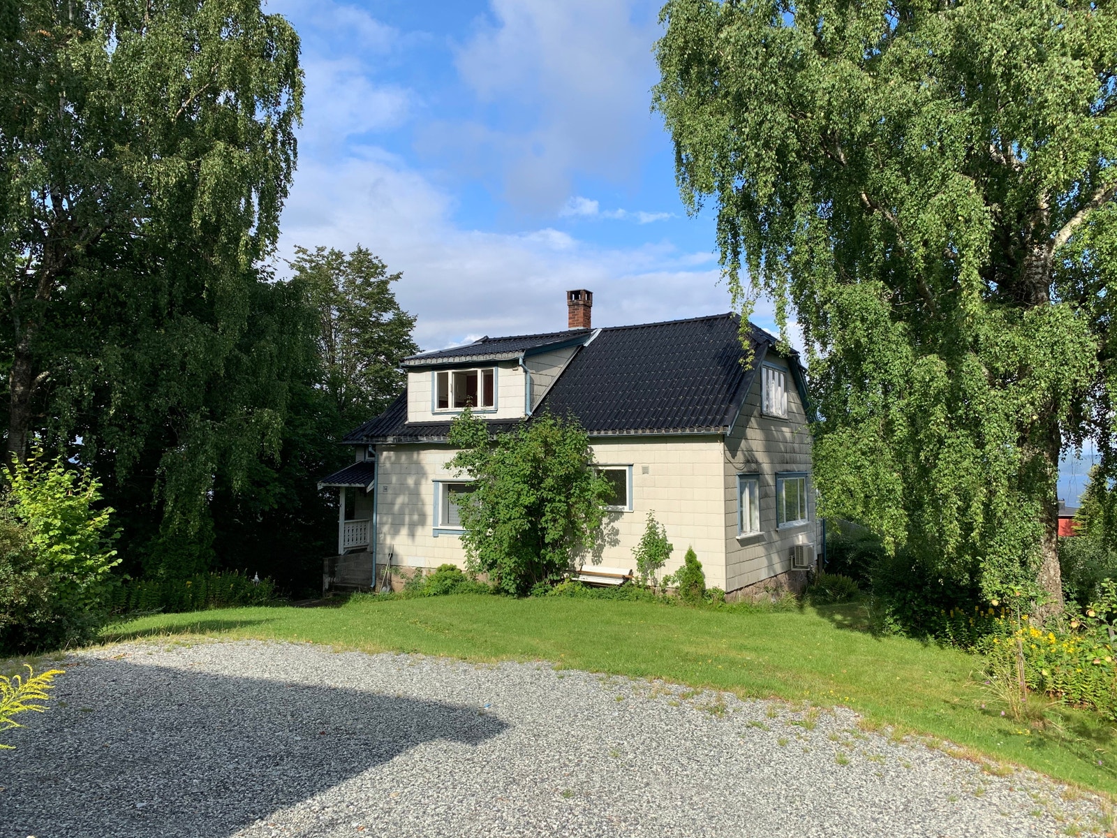 Leilighet i hyggelig eldre bolig Galleribilde