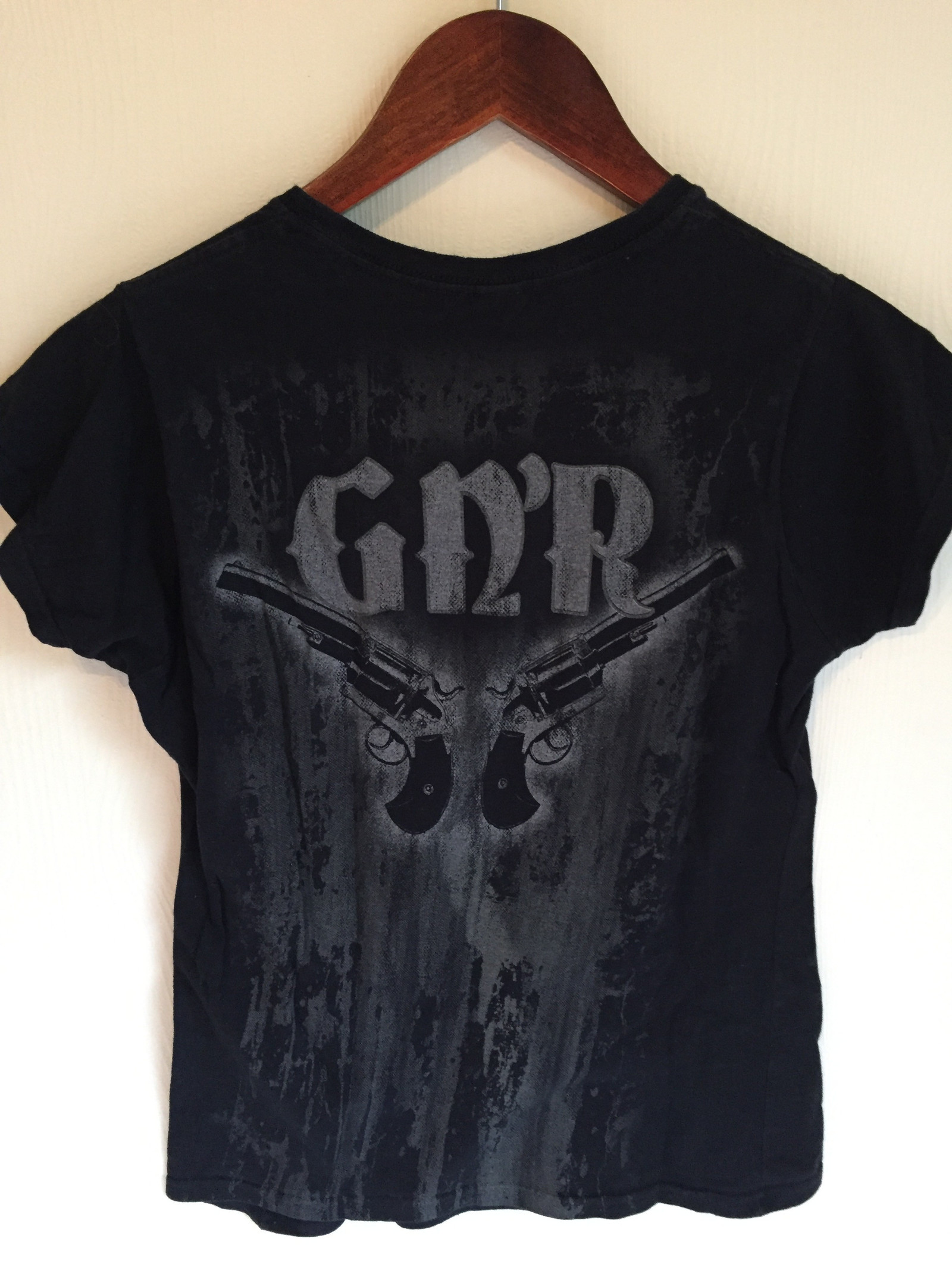 Guns n roses t skjorte dame S | FINN.no Guns n roses t skjorte dame S | FINN.no