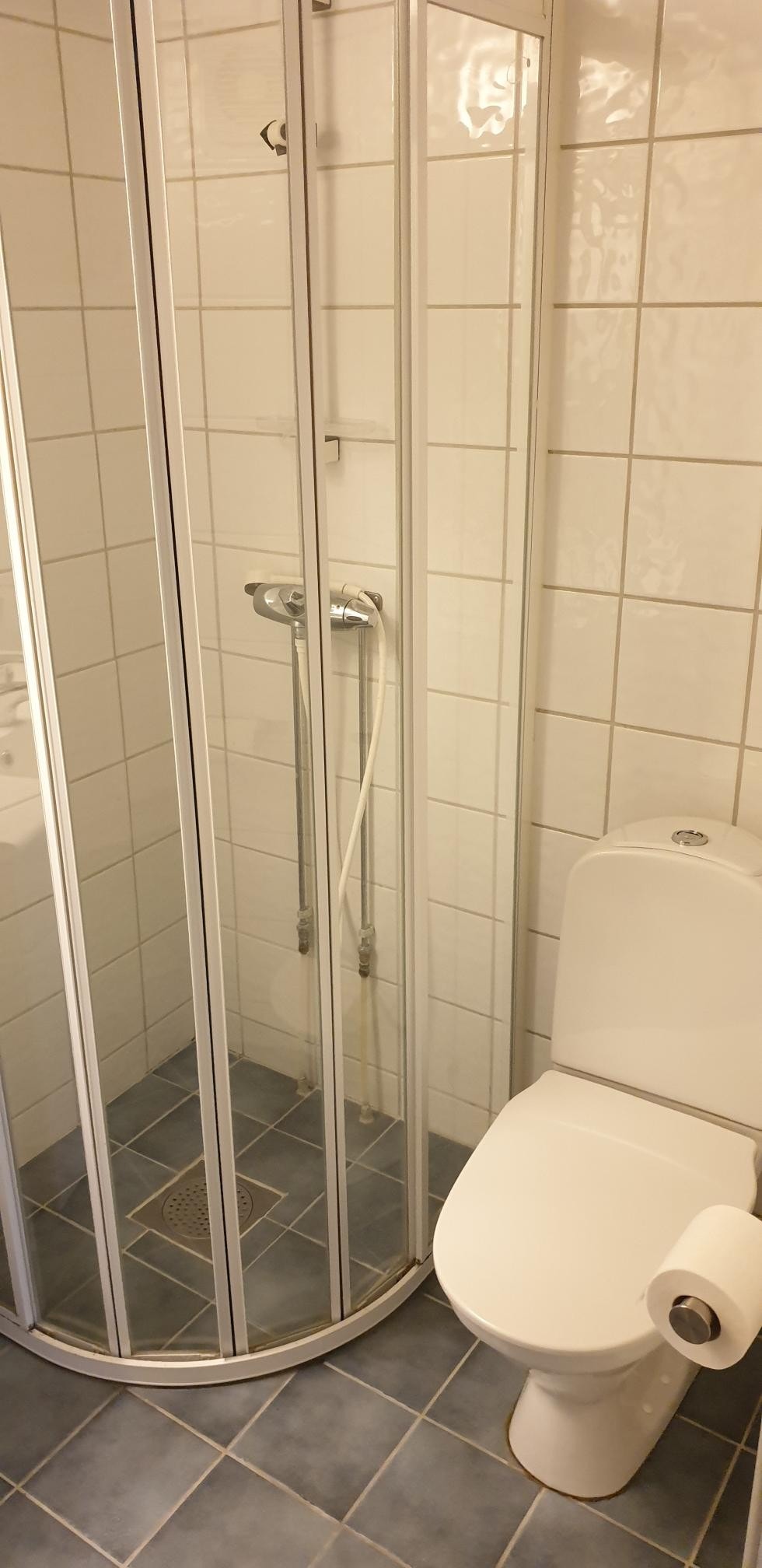 Bad med wc Galleribilde