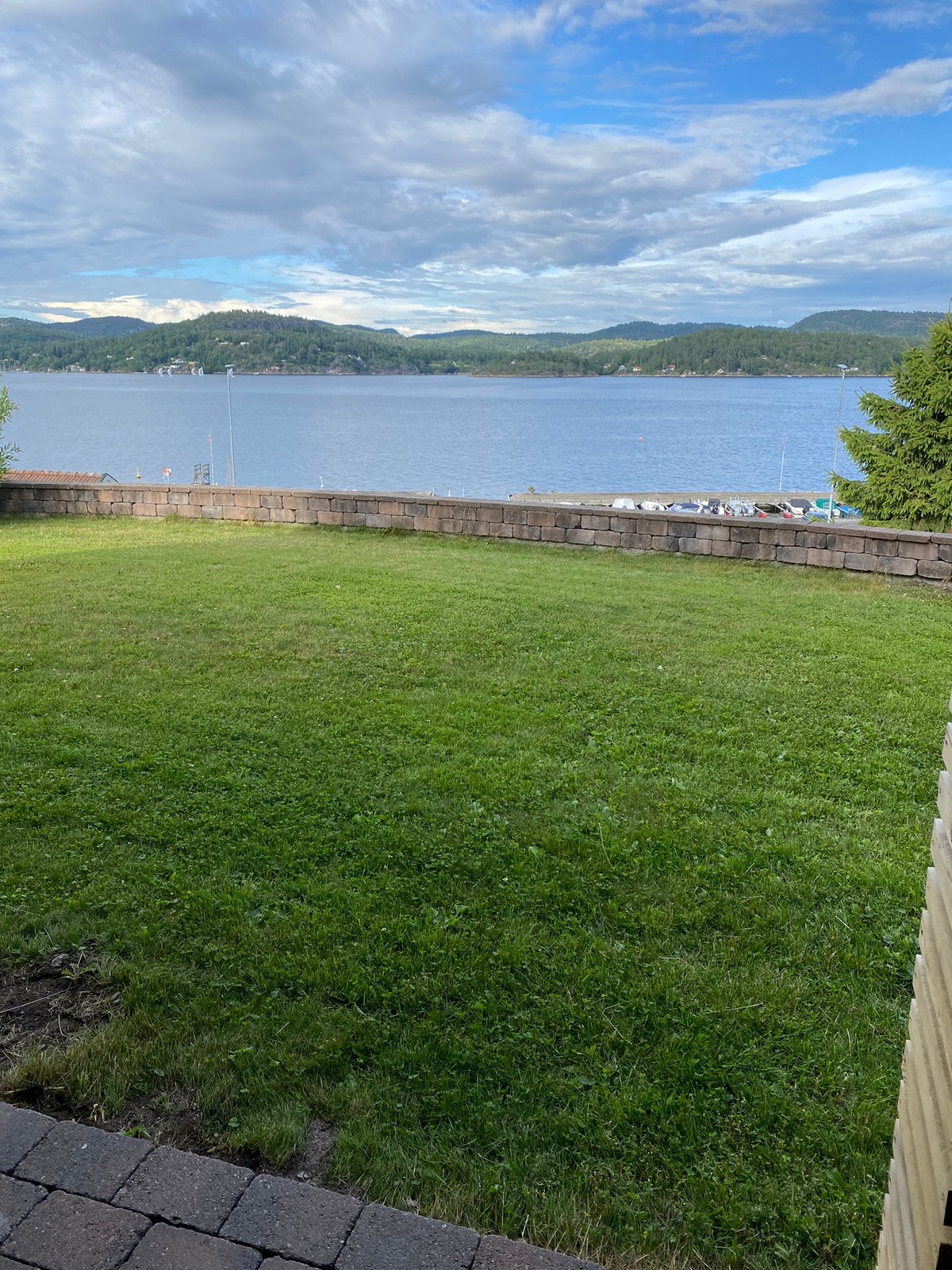 Utsikt fra uteplass Galleribilde