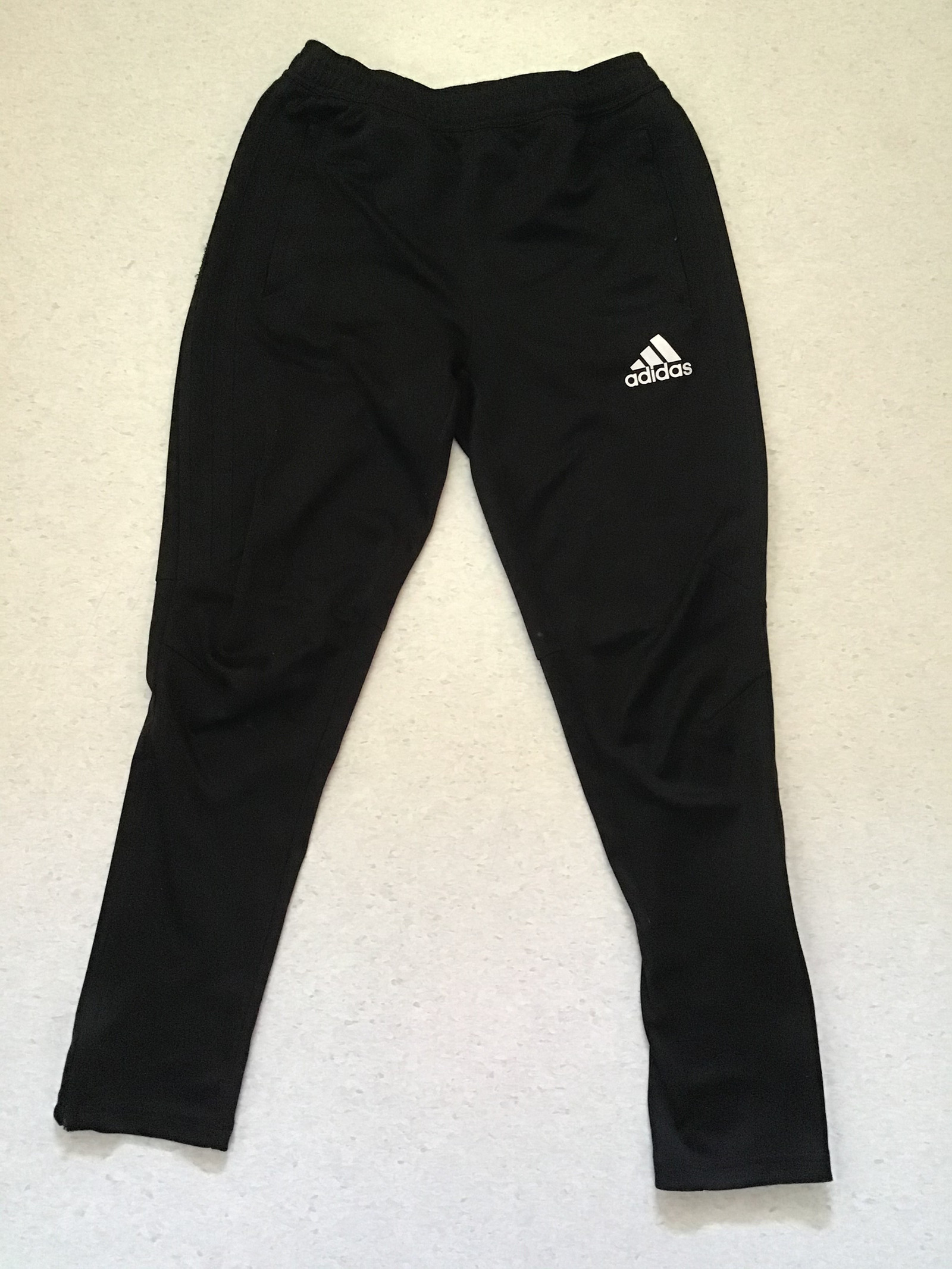 SORT ADIDAS BUKSE CLIMACOOL STR 13 14 ÅR inkl frakt | FINN.no SORT ADIDAS BUKSE CLIMACOOL STR 13 14 ÅR inkl frakt | FINN.no