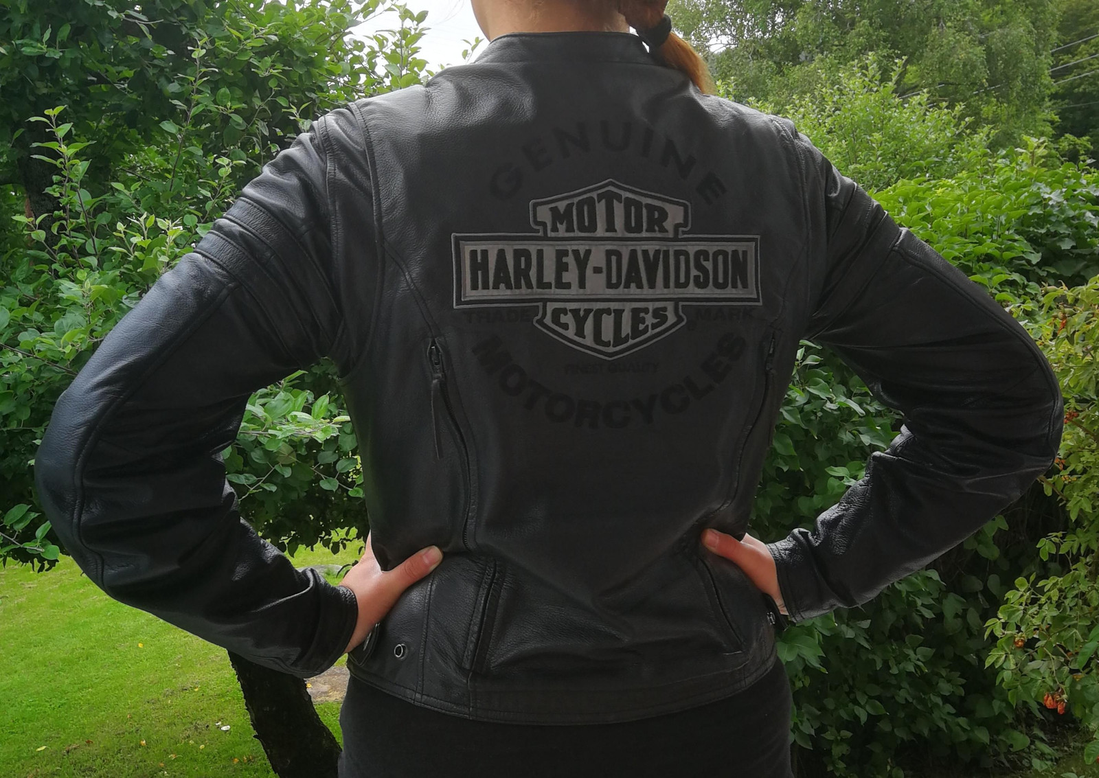 Mc jakke dame strl M og kjøresko strl 40 (39) | FINN.no Salg på diverse jakker innerjakker Harley Davidson