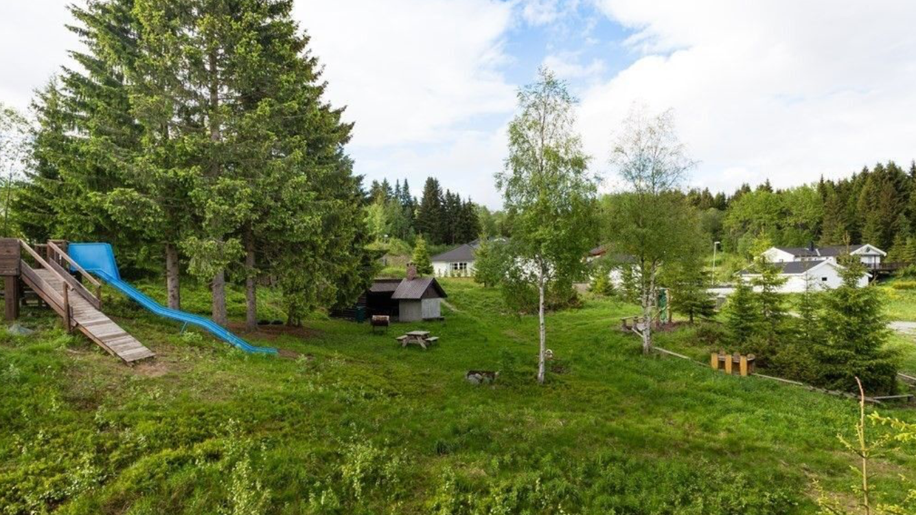 Lekeplass i kort gangavstand til leiligheten Galleribilde