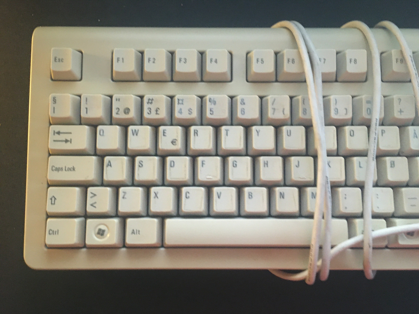 Retro tastatur Fujitsu Siemens KB SC USB | FINN.no Fujitsu Siemens tastatur og mus. | FINN.no